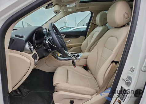 2016 Mercedes-Benz Glc 300 4Matic из США, поврежденный, VIN WDC0G4KB6GF062568